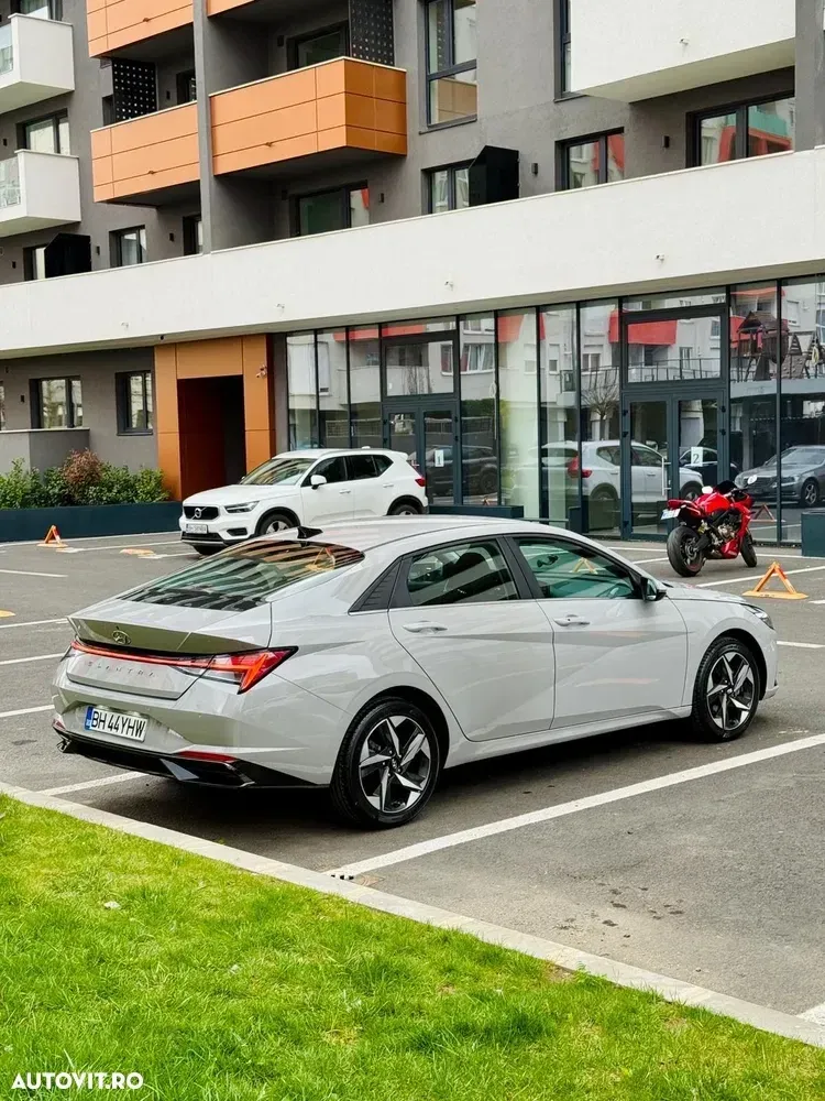 Hyundai Elantra VII — imagine 4