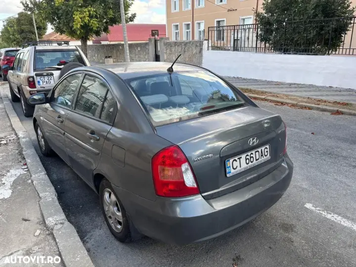 Hyundai Accent MC 1.5 CRDI 4DR GL COMFORT