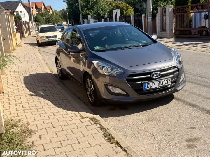 Hyundai i30 II