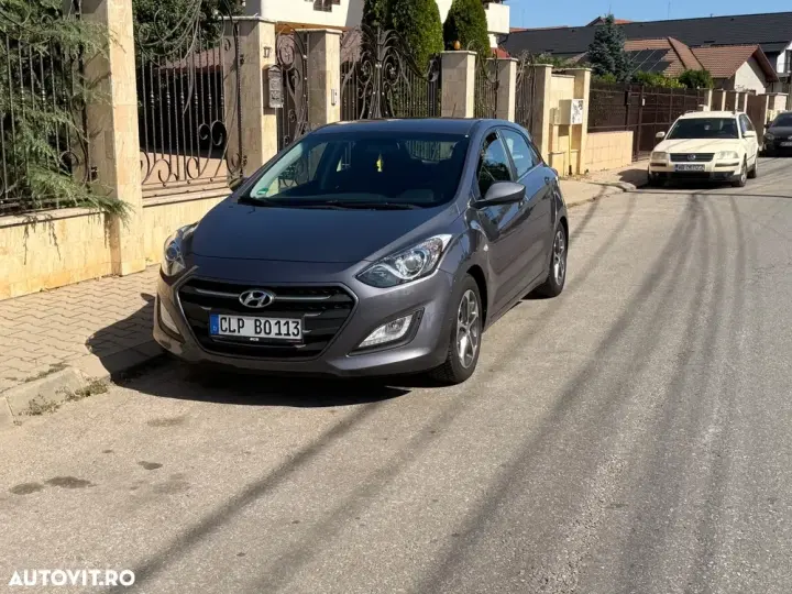 Hyundai i30 II