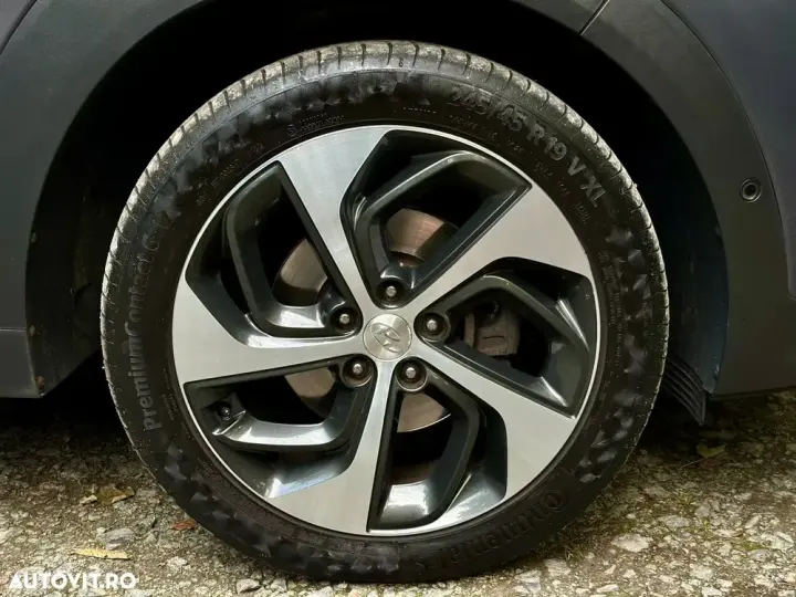 Hyundai Tucson 2.0 CRDI 4WD 6AT Luxury+