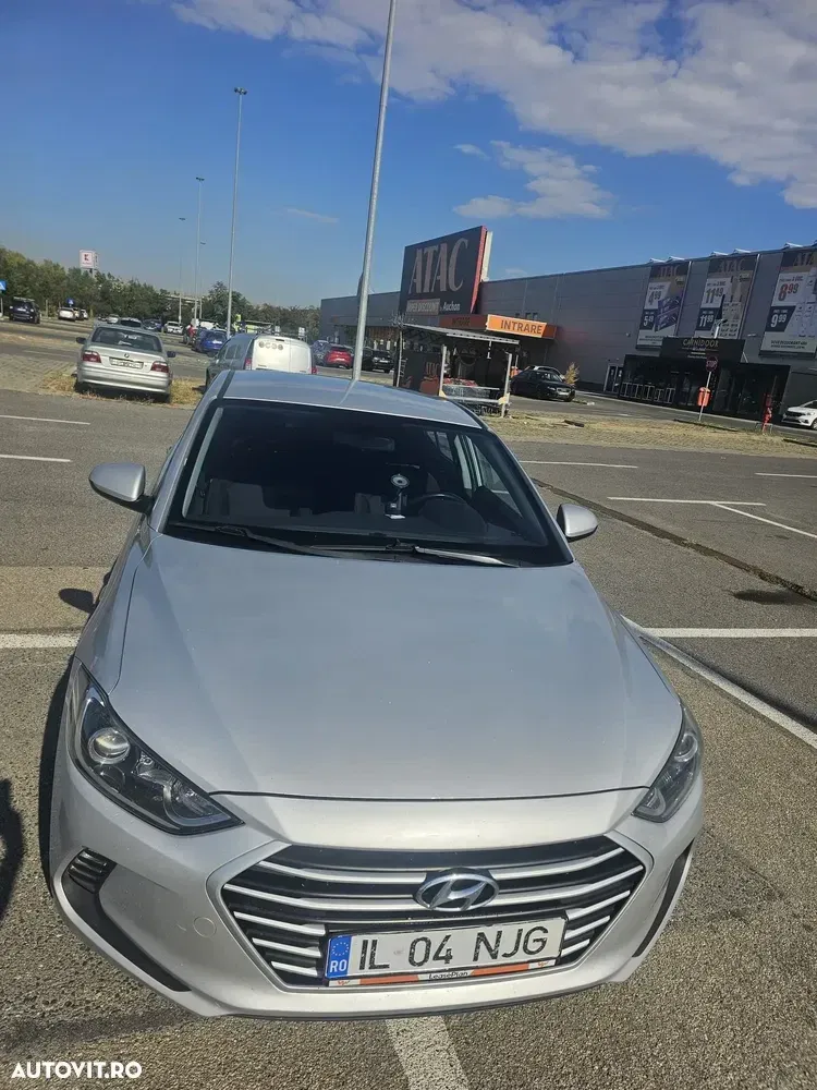 Hyundai Elantra 1.6 MPi Comfort — imagine 3
