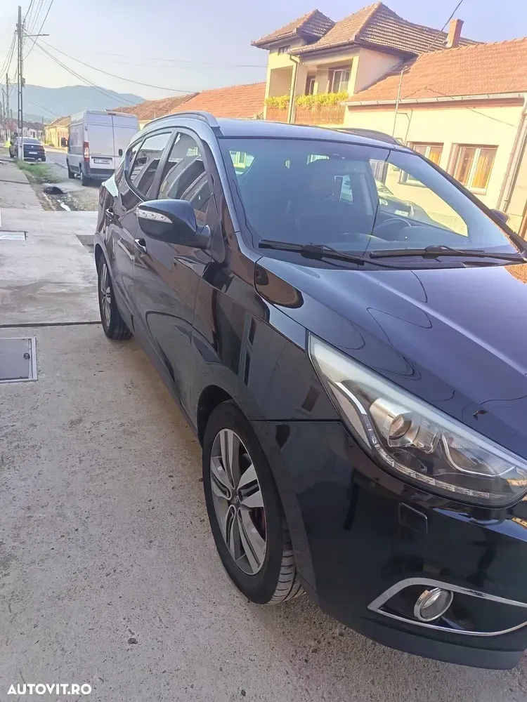 Hyundai ix35 2.0 CRDI 4WD Automatik Luxury — imagine 4