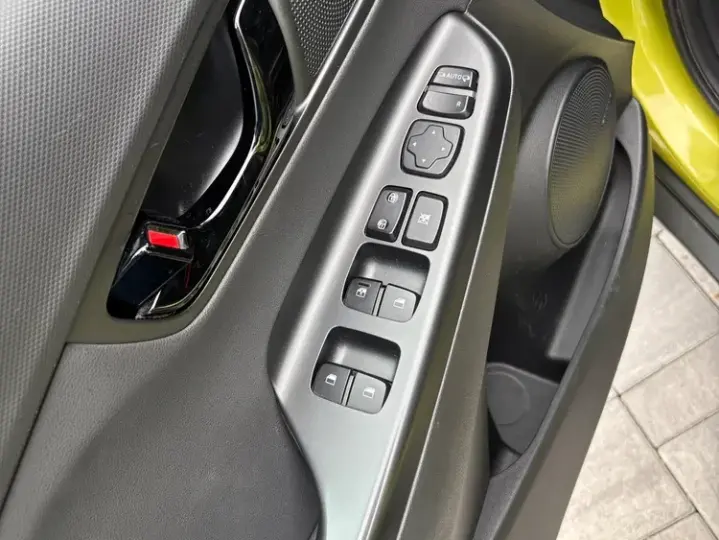 Hyundai Kona 1.0 T-GDI 2WD Luxury +