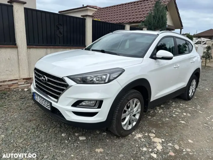 Hyundai Tucson III 1.6 GDI 2WD 6MT Style