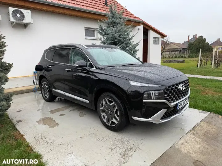 Hyundai Santa Fe IV 1.6 l 265 CP 4WD 6AT Luxury