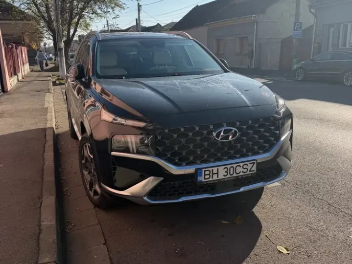 Hyundai Santa Fe IV 1.6 l 265 CP 4WD 6AT Luxury