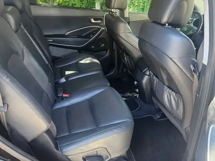 Hyundai Grand Santa Fe
