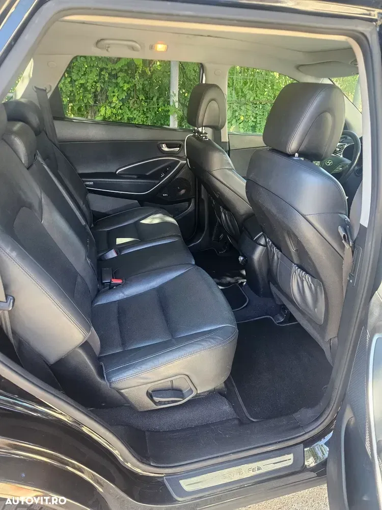 Hyundai Grand Santa Fe — imagine 5