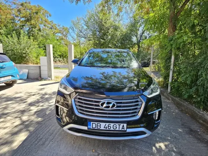 Hyundai Grand Santa Fe
