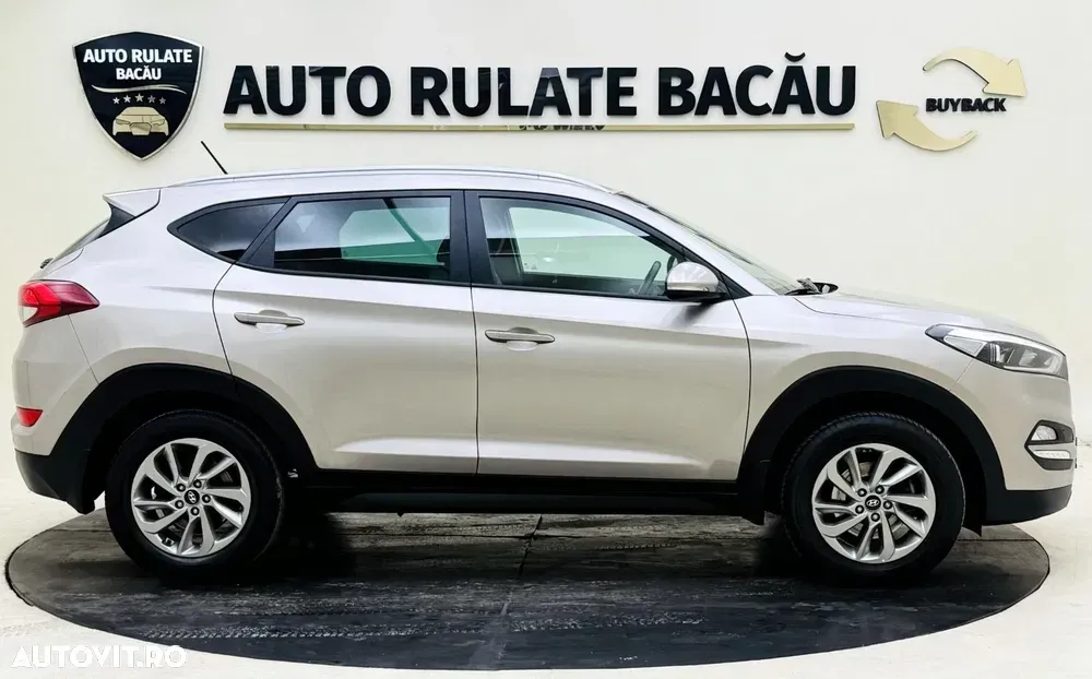 Hyundai Tucson blue 1.6 GDi 2WD Passion — imagine 3