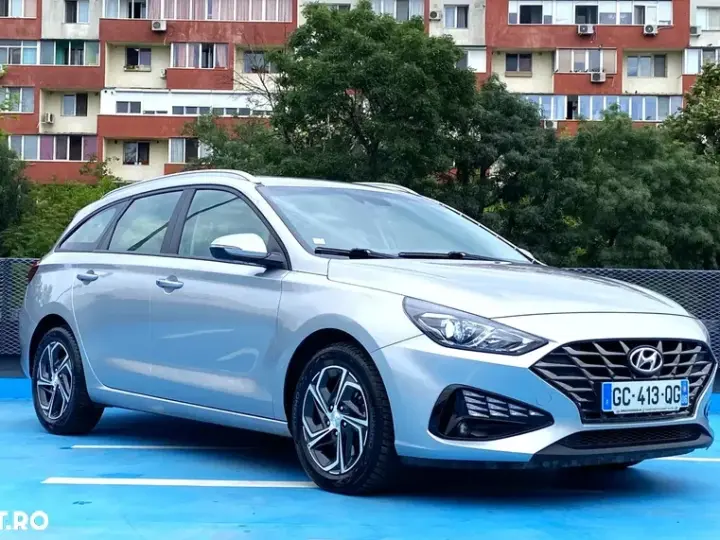 Hyundai i30 1.6 CRDI DCT Select