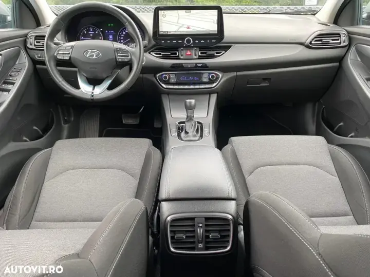Hyundai i30 1.6 CRDI DCT Select