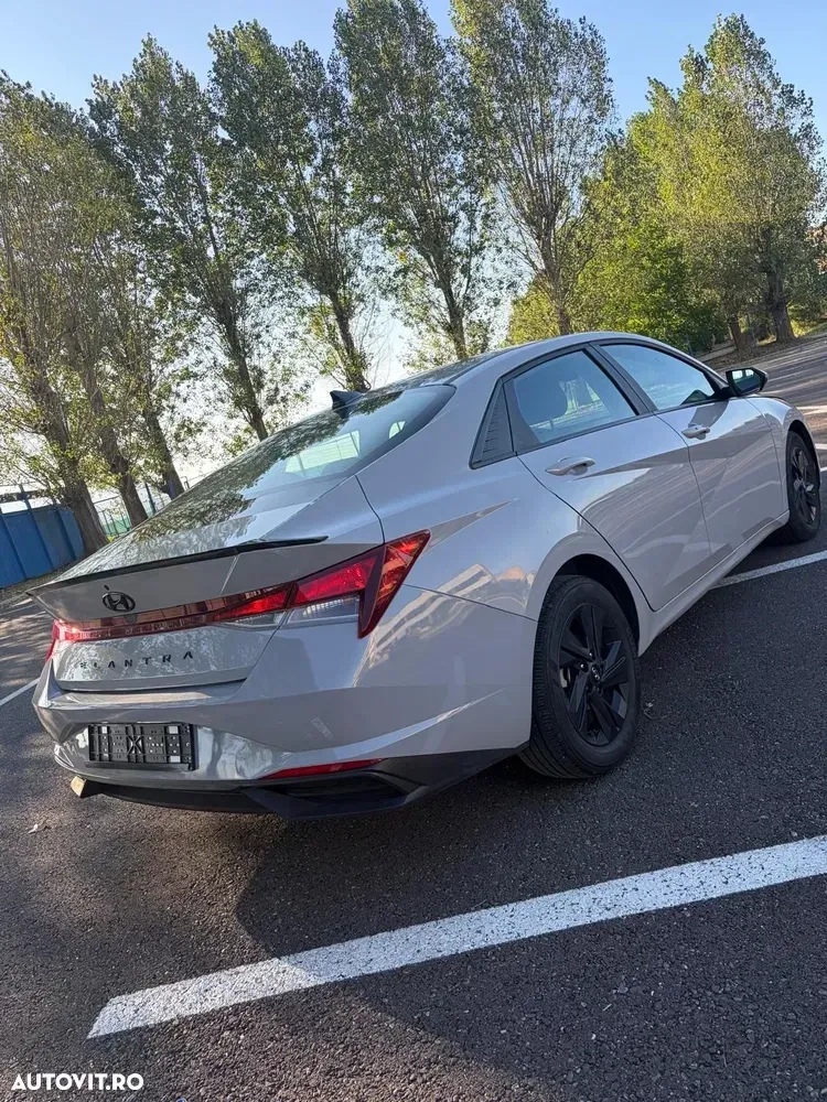 Hyundai Elantra VII — imagine 5