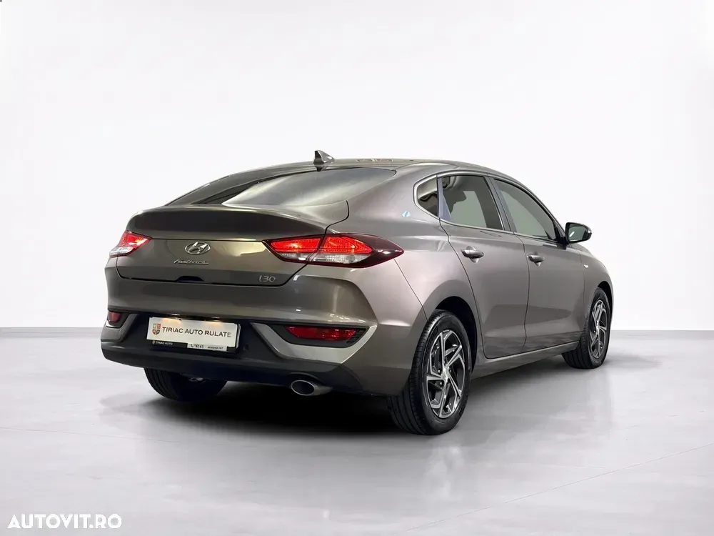 Hyundai i30 1.5 T-GDI 160CP MHEV 5DR 7DCT Highway — imagine 5