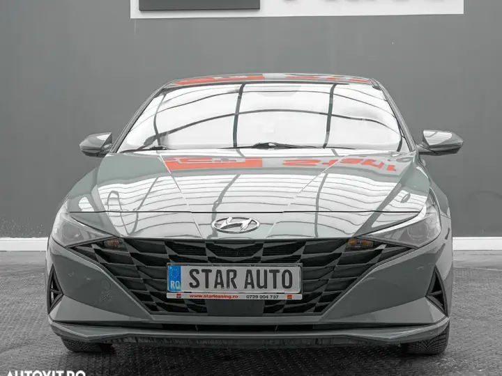 Hyundai Elantra 1.6 l 123 CP CVT Exclusive Navi