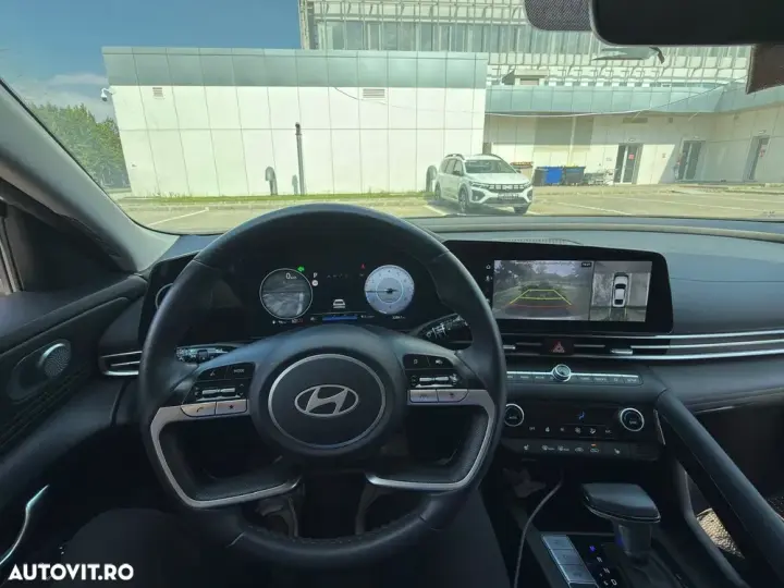 Hyundai Elantra VII 1.6 l 123 CP CVT Exclusive Navi