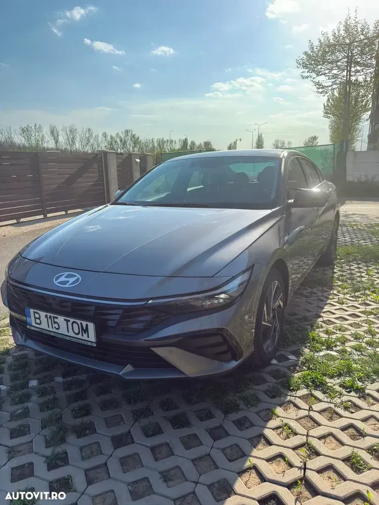 Hyundai Elantra VII 1.6 l 123 CP CVT Exclusive Navi — imagine 5