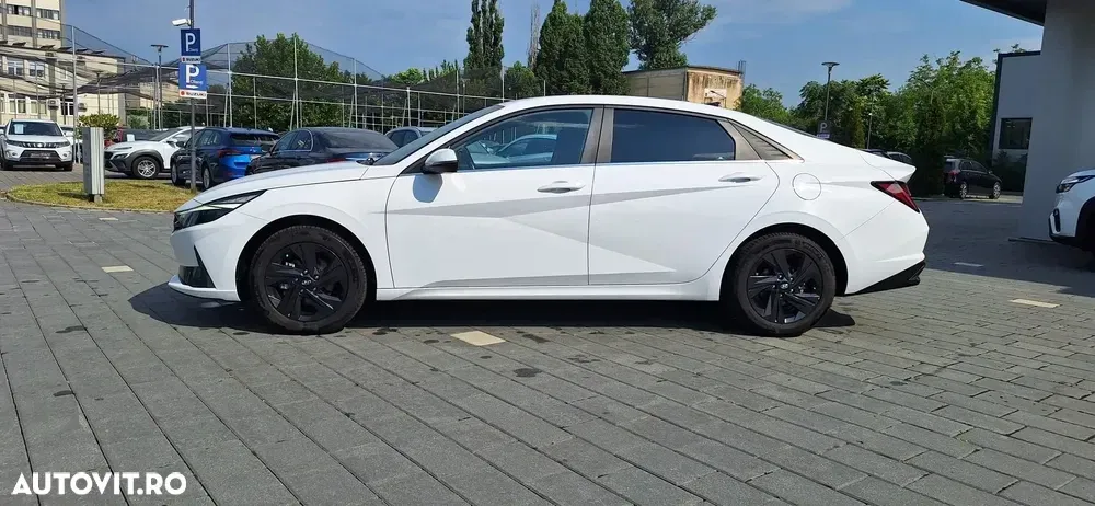 Hyundai Elantra 1.6 l 123 CP CVT Highway — imagine 4