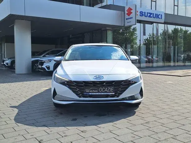 Hyundai Elantra 1.6 l 123 CP CVT Highway