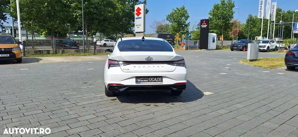 Hyundai Elantra 1.6 l 123 CP CVT Highway — imagine 6