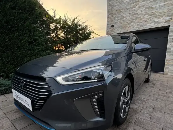Hyundai IONIQ