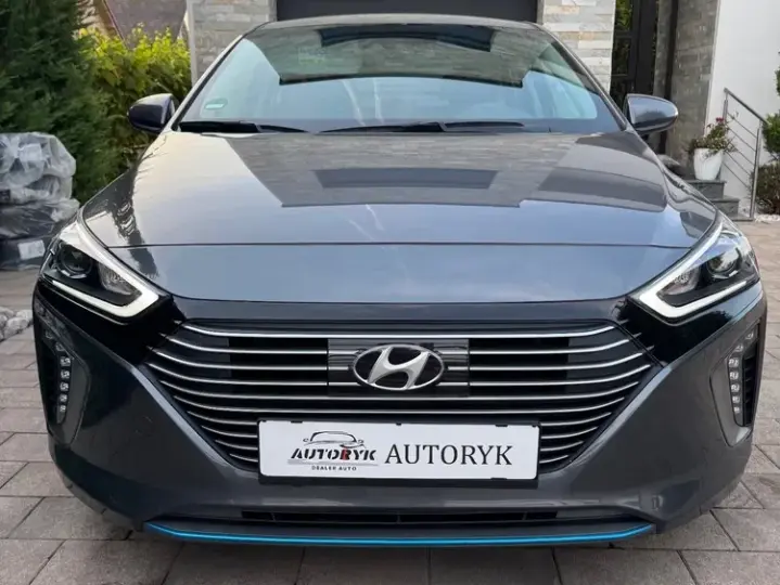 Hyundai IONIQ