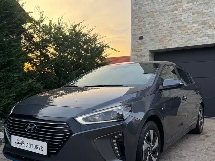Hyundai IONIQ