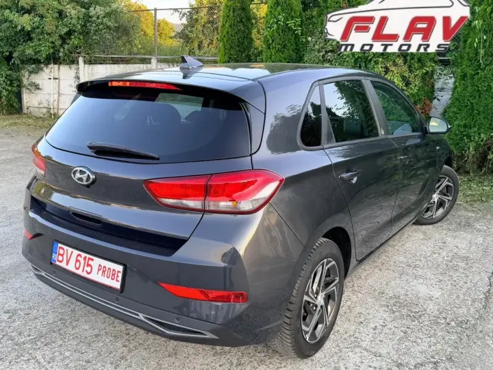 Hyundai i30 III 1.5 T-GDI MHEV 160CP Highway