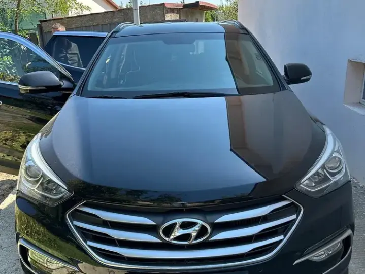 Hyundai Santa Fe III