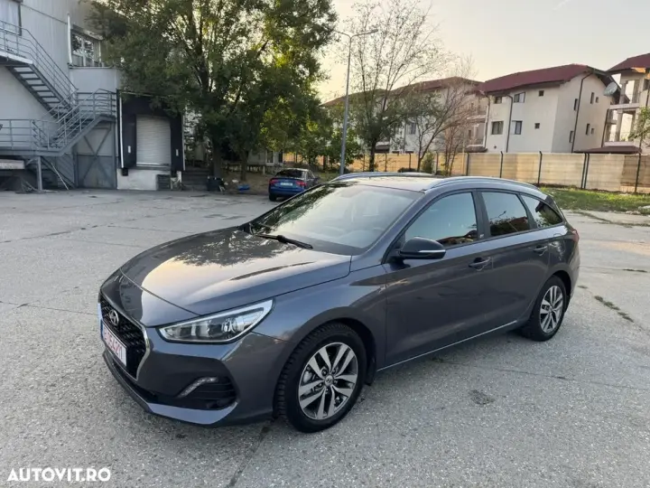 Hyundai i30 1.0 T-GDI 120CP 5DR M/T Launch Edition Highway