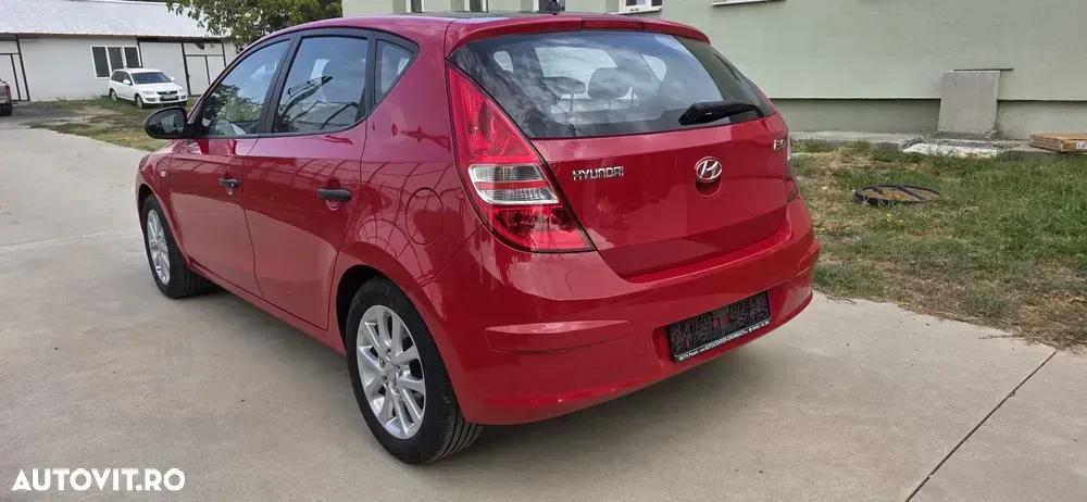 Hyundai i30 I 1.4 DOHC GLS COMFORT — imagine 4