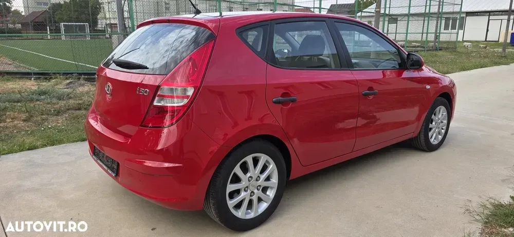 Hyundai i30 I 1.4 DOHC GLS COMFORT — imagine 3