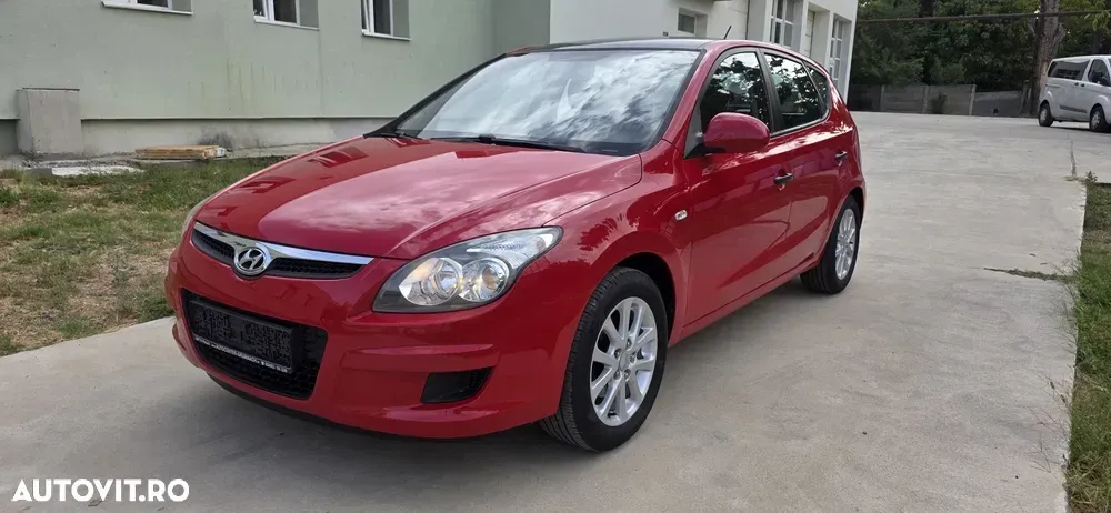 Hyundai i30 I 1.4 DOHC GLS COMFORT — imagine 2