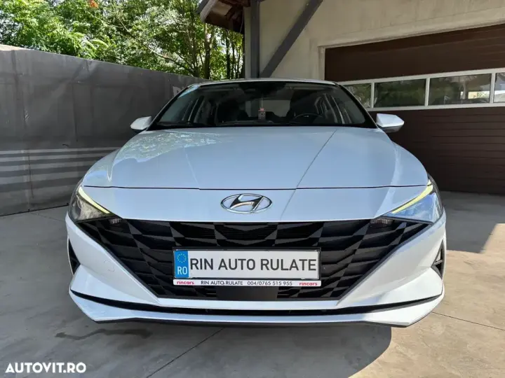 Hyundai Elantra 1.6 l 123 CP CVT Highway