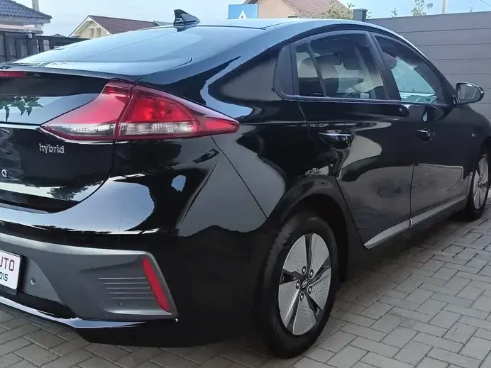 Hyundai IONIQ 1.6 GDI Trend