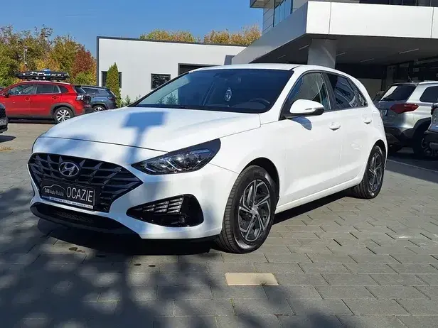 Hyundai i30 1.5 110CP 5DR M/T Highway