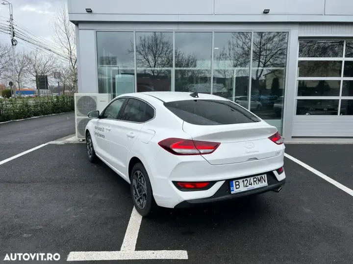 Hyundai i30 III 1.5 T-GDI 140CP M/T MHEV Highway