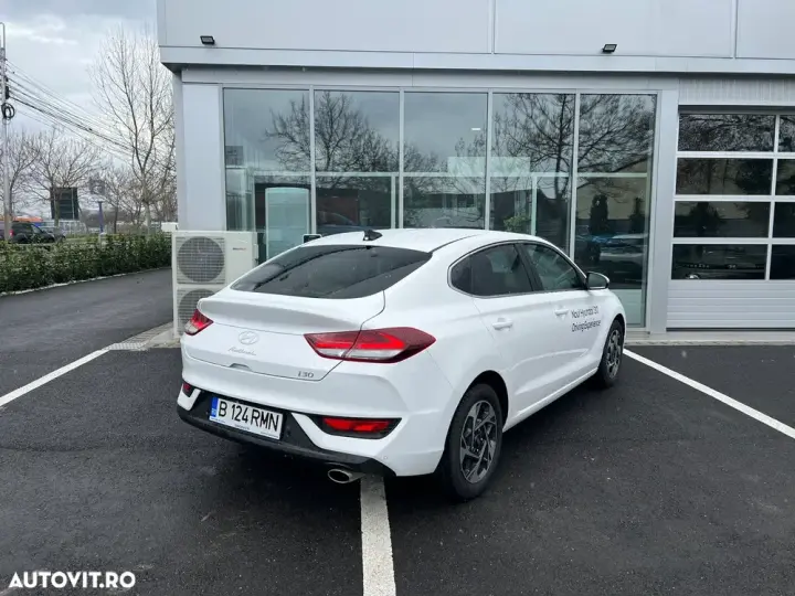 Hyundai i30 III 1.5 T-GDI 140CP M/T MHEV Highway