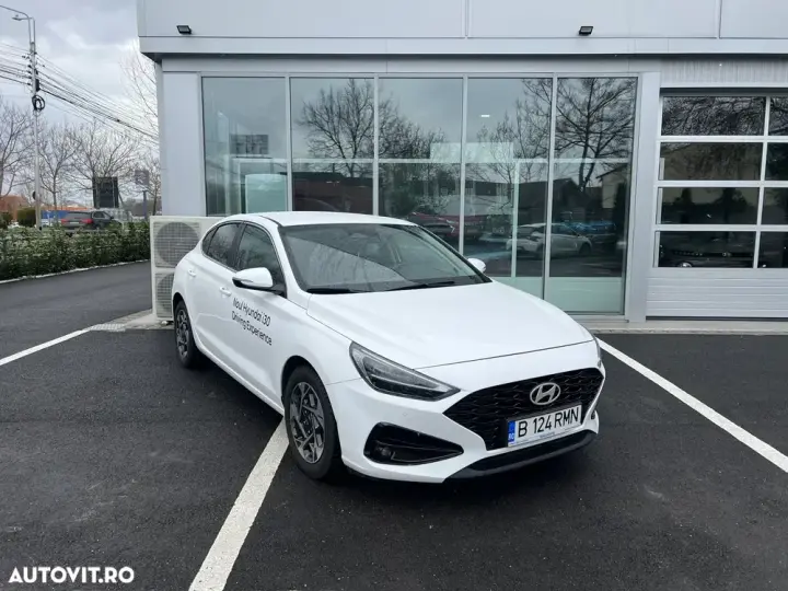 Hyundai i30 III 1.5 T-GDI 140CP M/T MHEV Highway