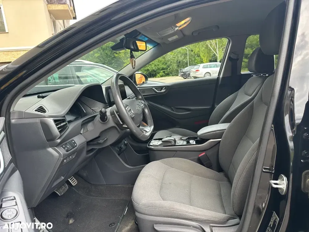 Hyundai IONIQ — imagine 4