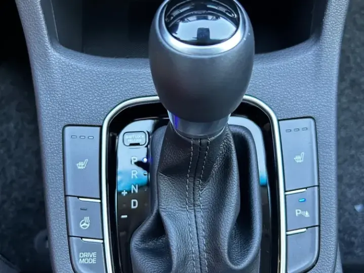 Hyundai i30 III 1.0 T-GDI DCT Connect & Go