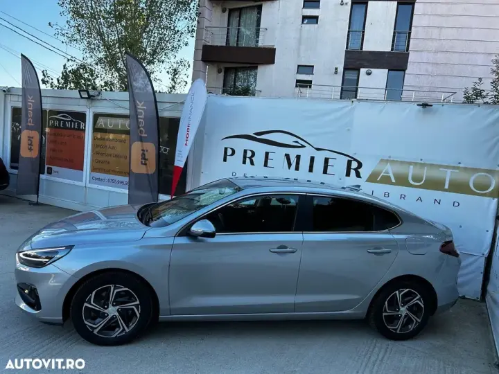 Hyundai i30 III 1.0 T-GDI DCT Connect & Go