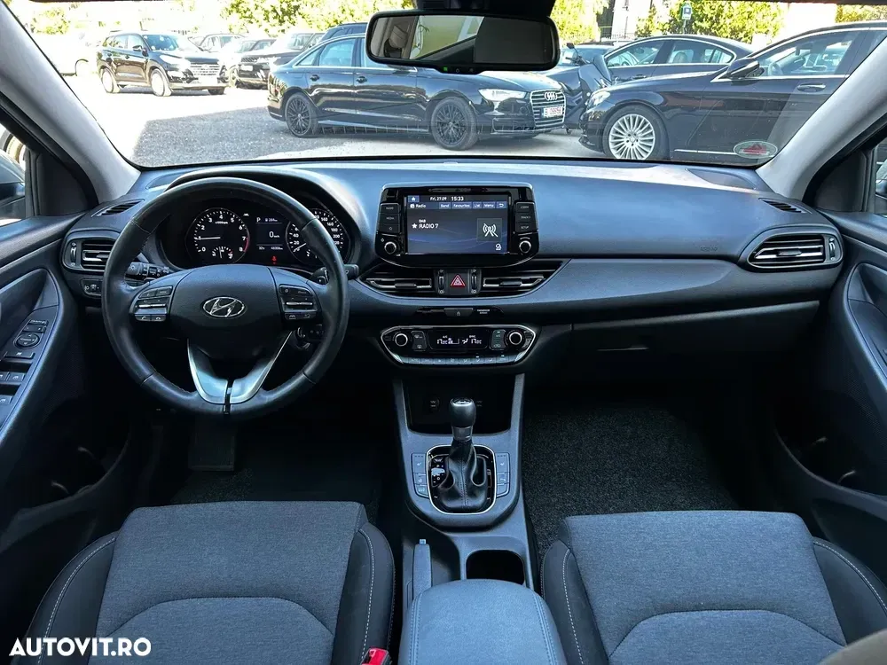 Hyundai i30 III 1.0 T-GDI DCT Connect & Go — imagine 3