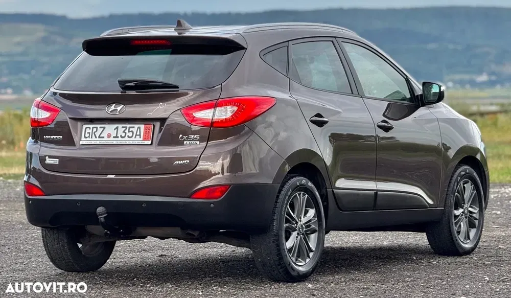 Hyundai ix35 2.0 CRDI 4WD Style — imagine 4