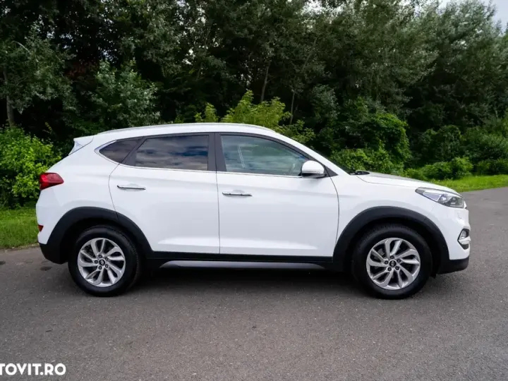 Hyundai Tucson III 2.0 CRDI 4WD 6AT Luxury+
