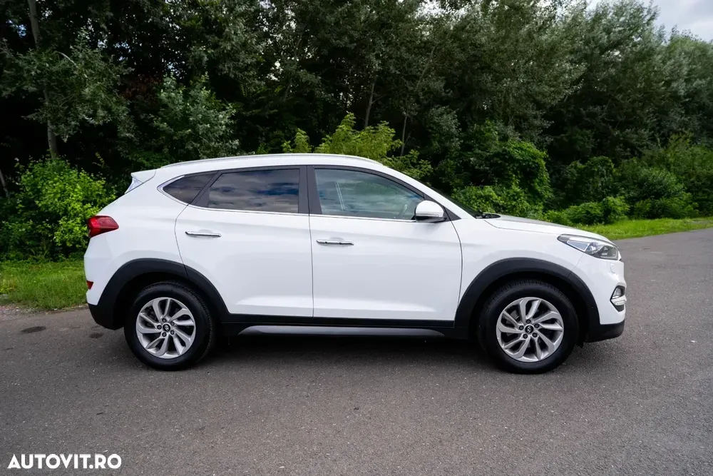 Hyundai Tucson III 2.0 CRDI 4WD 6AT Luxury+ — imagine 3