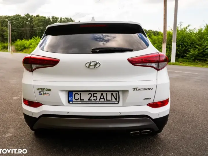 Hyundai Tucson III 2.0 CRDI 4WD 6AT Luxury+