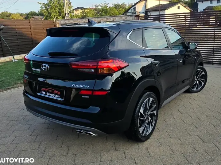 Hyundai Tucson III 2.0 CRDI 4WD 6AT Luxury Pack+