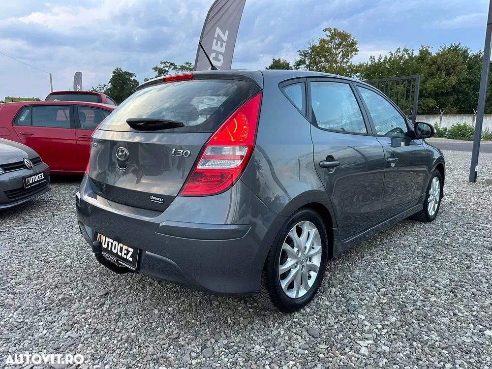 Hyundai i30 1.4 Comfort — imagine 6